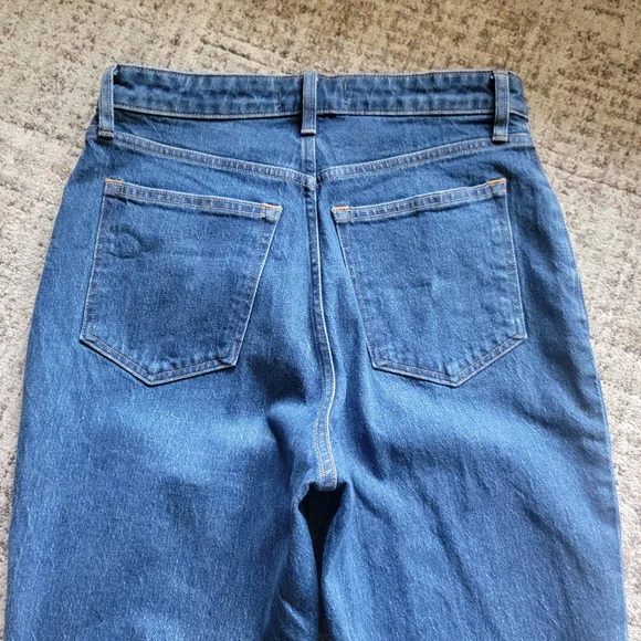 A&F Curve Love The Vintage Flare High Rise Jeans Raw Hem Size 29 Tall - Picture 10 of 15